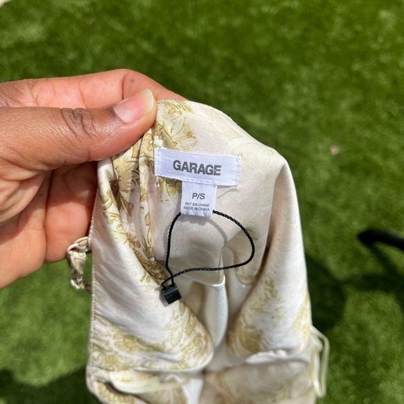 Women’s Garage Cream and Gold Asymmetrical Summer Dress Size P/S - Picture 4 of 4